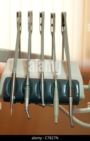Dental-Maschinen und Einrichtungen. Instrumente schließen Stockfoto
