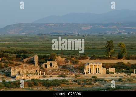 Ruinen von Milet, das Zentrum der Stadt mit der Bouleuterion Blick vom Amphitheater, Aydin Provinz, südwestlich Westtürkei. Stockfoto