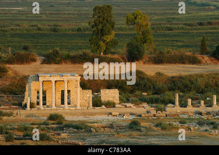 Ruinen von Milet, das Zentrum der Stadt mit der Bouleuterion Blick vom Amphitheater, Aydin Provinz, südwestlich Westtürkei. Stockfoto