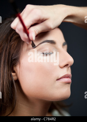 USA, Utah, Orem, junge Frau, die Make-up angewendet Stockfoto