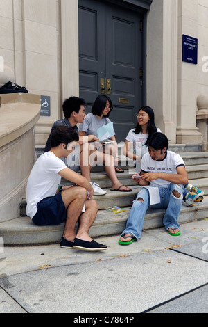 Ausländische Studierende an English Language Institute an der Yale University Summer School zu studieren.