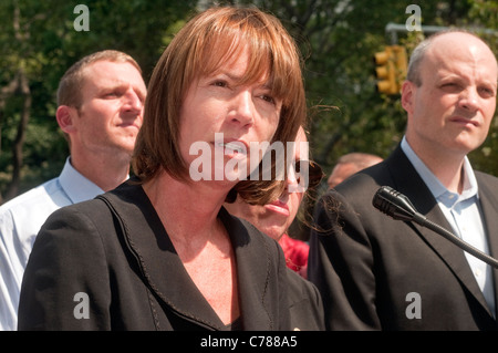 New York, NY - 14. September 2011 Abteilung von Transport Kommissar Janette Sadik-Khan auf einer Pressekonferenz am Bike teilen Stockfoto