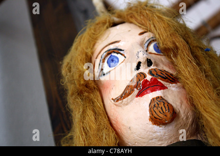 Nahe der von einer großen männlichen sizilianische Marionette / Marionette mit Ingwer Haare und blaue Augen Stockfoto