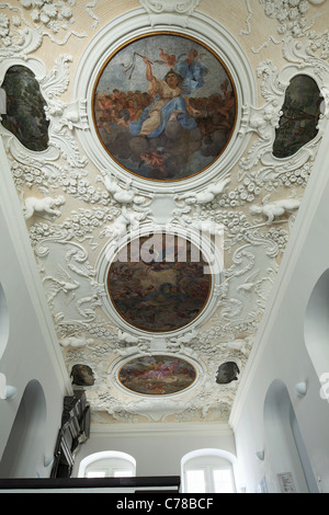 Stuckdecke Und Freskomalereien Im Treppenhaus Vom Rathaus in Koblenz, Rhein, Mosel, Rheinland-Pfalz Stockfoto