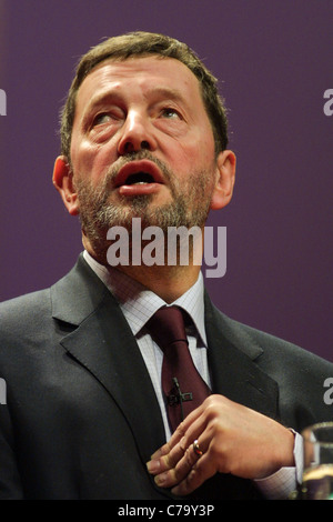 David Blunkett spricht bei der Labour-Partei-Konferenz am 15. Februar 2003 in Glasgow, Schottland, statt. Stockfoto