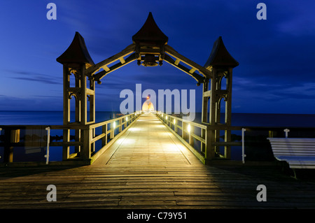 Historische Seebrücke mit Restaurant, Ostsee resort Sellin, Ostsee, Rügen Insel Mecklenburg-Western Pomerania, Deutschland, Europa Stockfoto