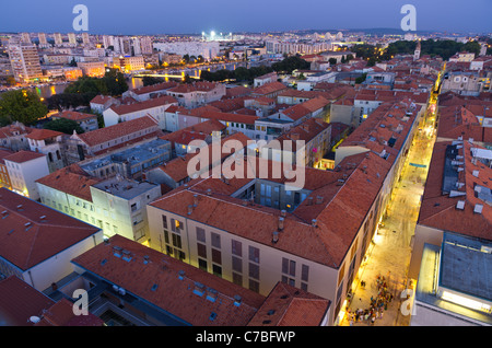 Zadar, Kroatien. Blick vom höchsten Glockenturm in der Stadt, Stockfoto