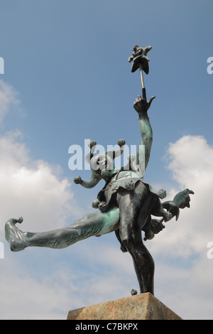 Die Jester-Skulptur von James Butler auf Henley Street, Stratford-Upon-Avon, Warwickshire, UK. Stockfoto