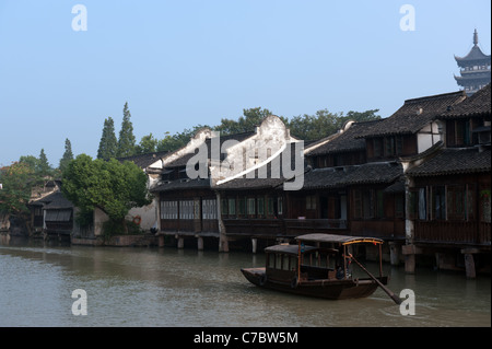 Altes Dorf Gebäude in Wuzhen Stadt, Provinz Zhejiang, China Stockfoto