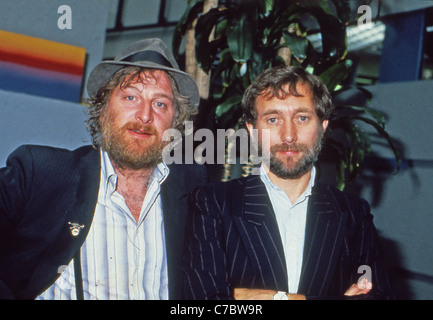 CHAS und DAVE Pub-Rock-Duo über 1980 mit Chas Hodges auf der linken Seite und Dave Peacock. Stockfoto