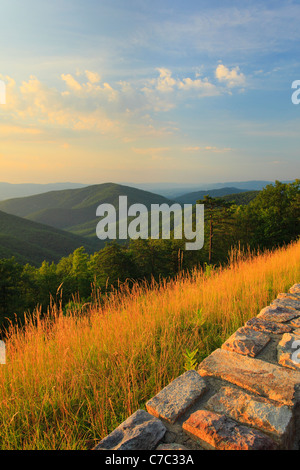 Zwei Meile laufen übersehen, Shenandoah-Nationalpark, Virginia, USA Stockfoto