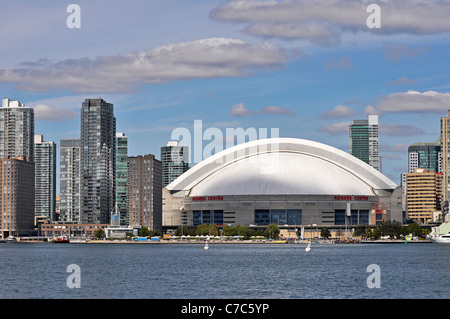 Toronto-Ansicht der Harbourfront, Rogers Centre, Hochhäuser Stockfoto