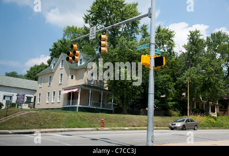 Der Ecke Greenmount Avenue / E 39th St in Baltimore Maryland USA Stockfoto