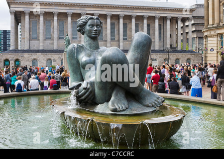 Dhruva Mistry "The River" Brunnen und Skulptur (lokal bekannt als "The Flittchens im Whirlpool"), Victoria Square, Birmingham Stockfoto