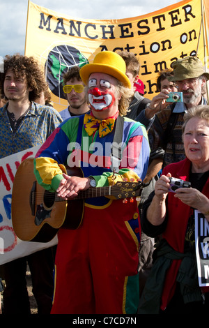 Camp Frack Protest Lager & Marsch gegen hydraulische Wasser Fracturing & Shale-Gas-Produktion bei Becconsall, Banken, Southport. Stockfoto