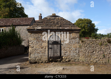 Die alte Lock Up Blind Haus Gaol Mells Stockfoto