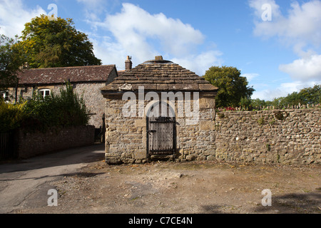 Die alte Lock Up Blind Haus Gaol Mells Stockfoto