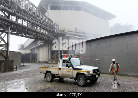 Erz-Kupfermühle an Ok Tedi Mühle in Tabubil, Papua-Neu-Guinea Stockfoto