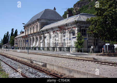 Lexos, SW Frankreich verlassen fast Bahnhof Stockfoto