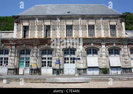 Lexos, SW Frankreich verlassen fast Bahnhof Stockfoto