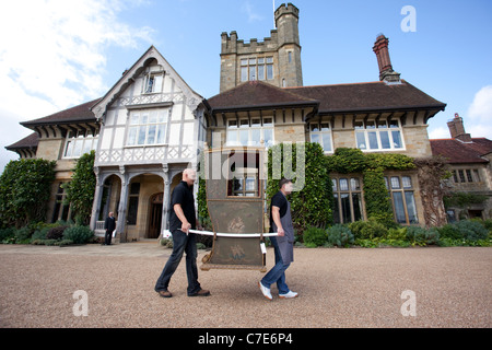 Cowdray Parkhaus Versteigerung Familienerbstücke. Foto: Jeff Gilbert Stockfoto