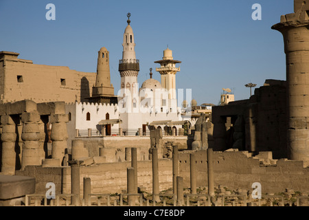 Die Abu al Haggag Moschee innerhalb des Luxor-Tempels Stockfoto