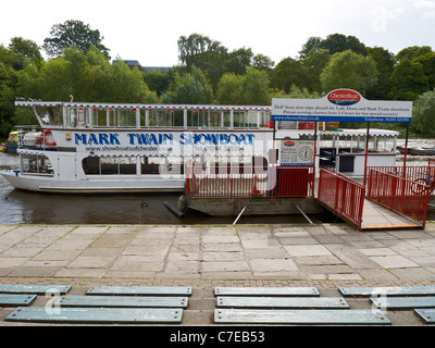 Mark Twain Showboat auf dem Fluss Dee in Chester Cheshire UK Stockfoto