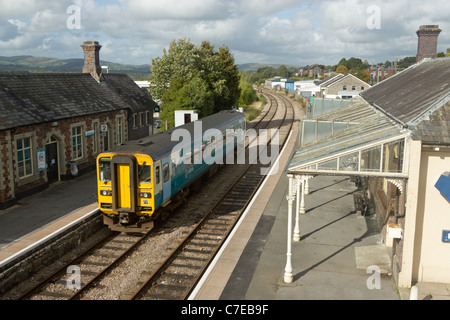 Llandrindod Wells Bahnhof.  Ein einziger Wagen Arriva Zug soll Shrewsbury in Richtung fahren. Stockfoto