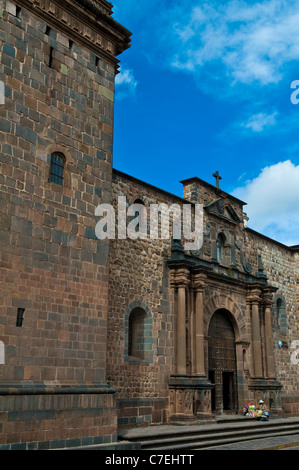 Die Kirche "Santo Domingo" in Cusco Peru bauen auf den Ruinen der Inka Sonnentempel (Coricancha) Stockfoto