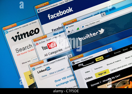 Social-Media-Websites auf einem Computerbildschirm, einschließlich Vimeo, Facebook, Youtube, Twitter, Linkedin und MySpace. Stockfoto