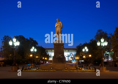 Statue von Russlands berühmtester Dichter Alexander Pushkin (1799-1837) am Puschkin-Platz in Moskau, Russland Stockfoto