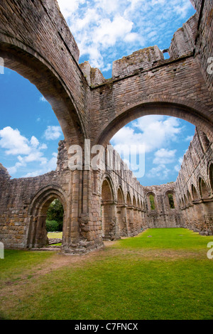 Ruinen der Zisterzienserabtei bei Buildwas in Shropshire Stockfoto