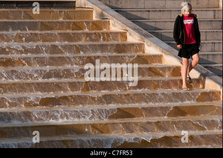 Das Zentrum mit Wasser-Kaskade, Bristol, England, Vereinigtes Königreich Stockfoto