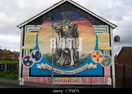 Lenadoon Saoirse Freiheit republikanischen Denkmal geht Wand Wandmalerei West Belfast Nordirland Stockfoto