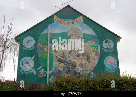 Slan Abhaile britischen Armee gehen nach Hause republikanischen Wand Wandmalerei West Belfast Nordirland Stockfoto