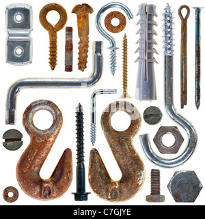 Sammlung alte rostige Schrauben Köpfe Schrauben Stahl Muttern alt Metall Nägel isoliert auf weißem Hintergrund Stockfoto