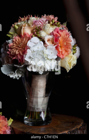 Blumen in einer vase Stockfoto