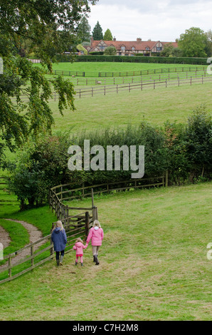 Die HS2 high-Speed Rail Line Routenvorschlag schneidet durch den Chiltern Hills. Kapelle Bauernhof liegt direkt am Weg Stockfoto