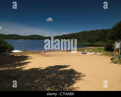 Pfeilspitze Strand Sommer Seenlandschaft am Arrowhead Provincial Park, Ontario, Kanada. Stockfoto