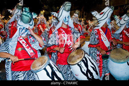 Candombe Trommler in der jährlichen Karneval Montevideo, Stockfoto