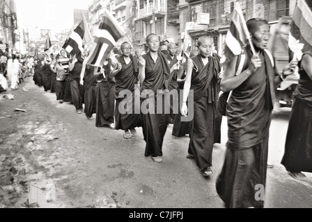 Pro-Tibet-Demonstrationen, Nepal, vor der Eröffnung der Olympischen Spiele in Peking im August 2008, Tausende von tibetischen Flüchtlingen Stockfoto