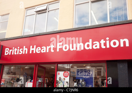 Melden Sie auf einem British Heart Foundation Charity-Shop in Redcar Cleveland UK Stockfoto