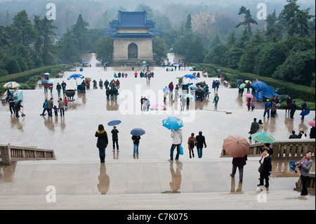 Besucher der Mausoleum und Museum von Dr. Sun Yat-sen Stockfoto