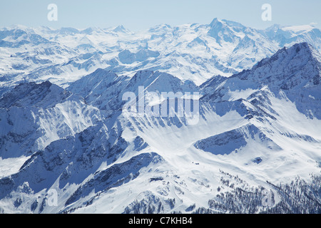 Luftaufnahme von Schnee bedeckt die Berge Stockfoto
