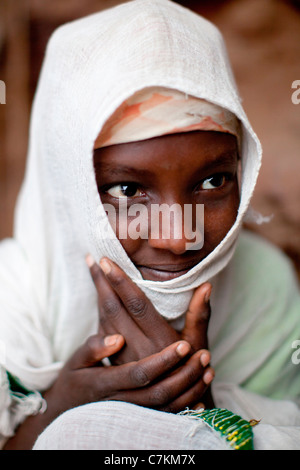 Ein junger Pilger im 13. Jahrhundert Geneta Maryam in der Nähe von Lalibela im Norden Äthiopiens, Afrika. Stockfoto