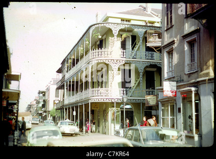 French Quarter New Orleans street Szene Autos der 1960er Jahre reisen Tag Architektur Stockfoto