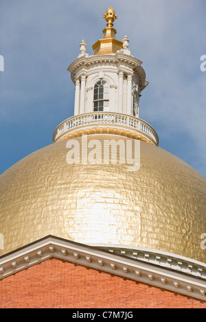 Hohen Schnittansicht des ein Regierungsgebäude, Massachusetts State Capitol, Beacon Hill, Boston, Massachusetts, USA Stockfoto