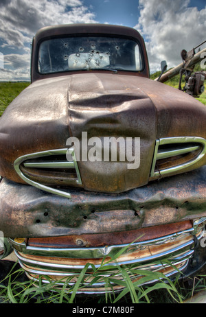 Vintage Bauernhof LKW Saskatchewan Kanada verwittert und alt Stockfoto