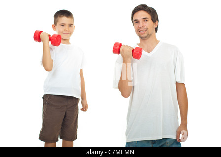 Vater und Sohn in weiß leer T-shirts training mit Hantel isoliert auf weißem Hintergrund Stockfoto