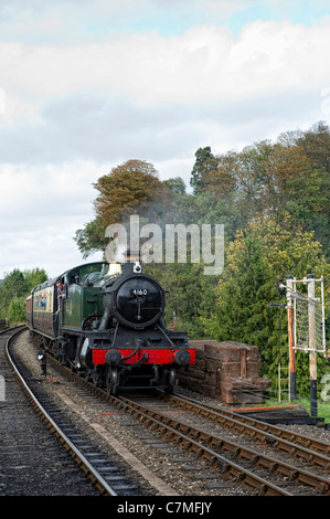 Gwr große Wiese Tank 2-6-2 keine 4160 Dampflok nähern Steinach Bahnhof, Worcestershire auf den Severn Valley Railway Stockfoto